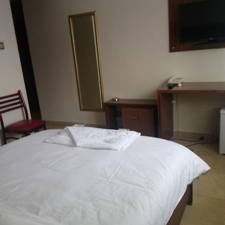 Isik Hotel เอดีร์เน ภายนอก รูปภาพ